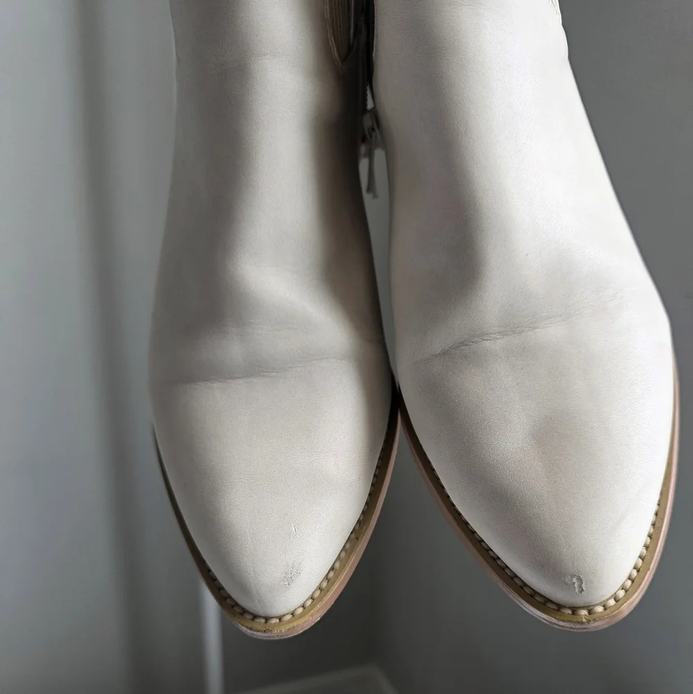 DV by Dolce Vita Perpetua Booties Women's cream color sz 9 - Picture 8 of 8